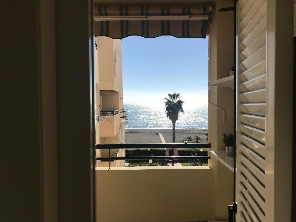 Espectacular Residencial En 1A Linea Con Piscina Apartment Benajarafe Exterior photo